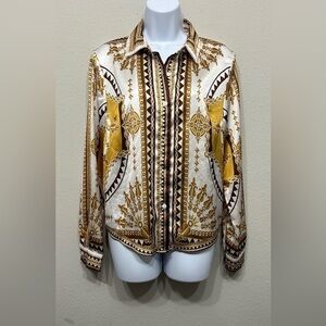 Her Bottaire down botton shirt Size M White and Gold